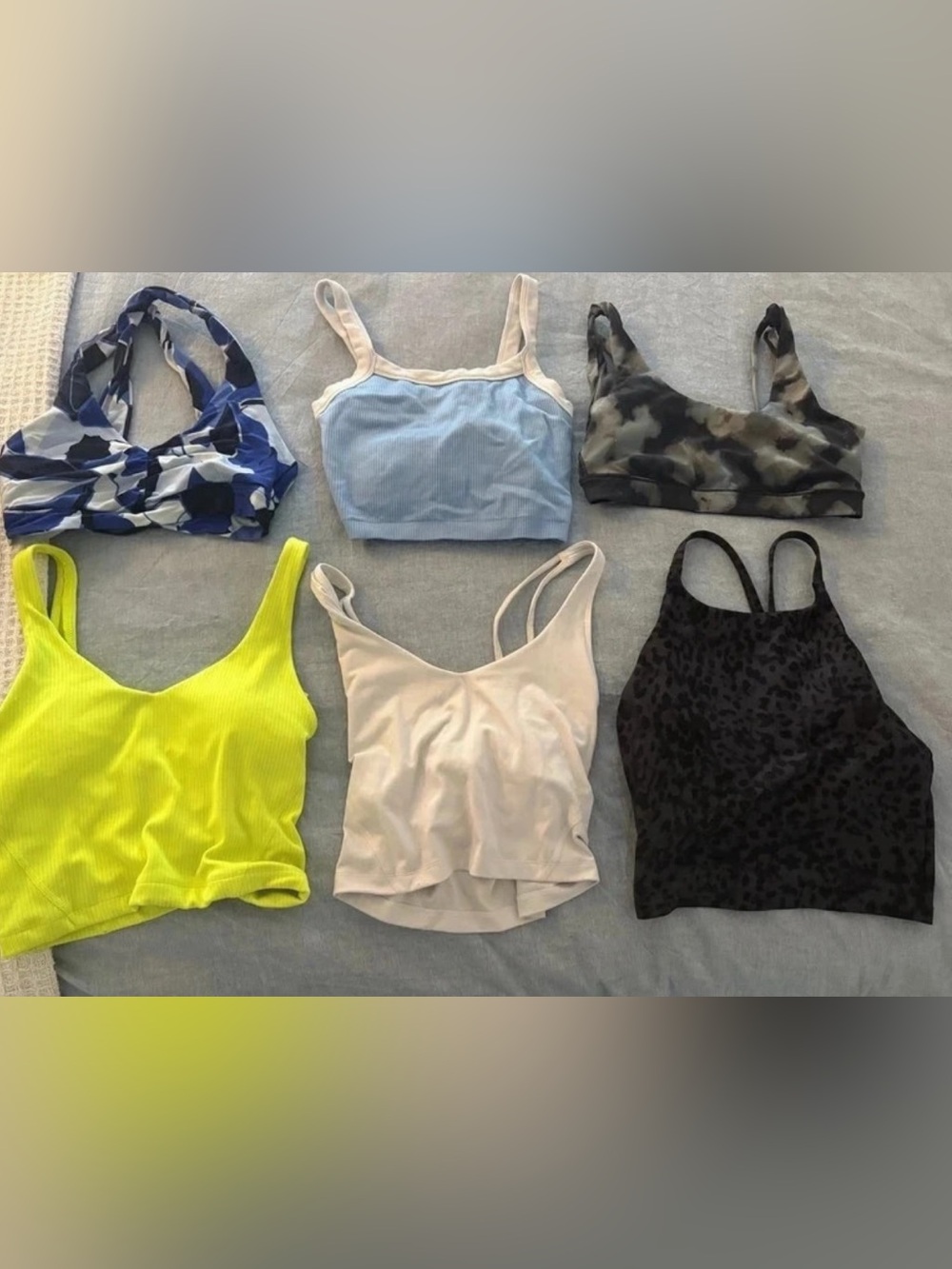 Sports Bra Lot